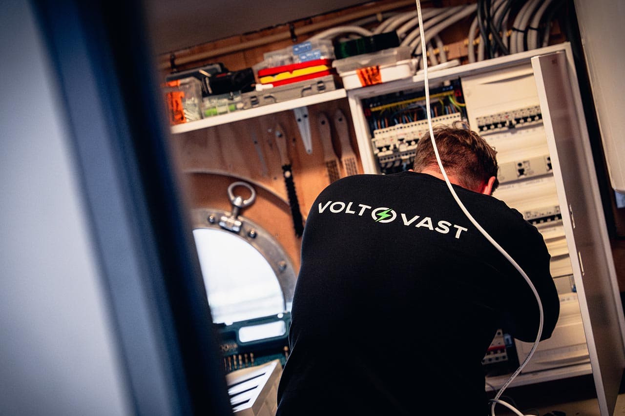 Wil je meer halen uit je zonnepanelen? Kies de juiste capaciteit thuisbatterij.